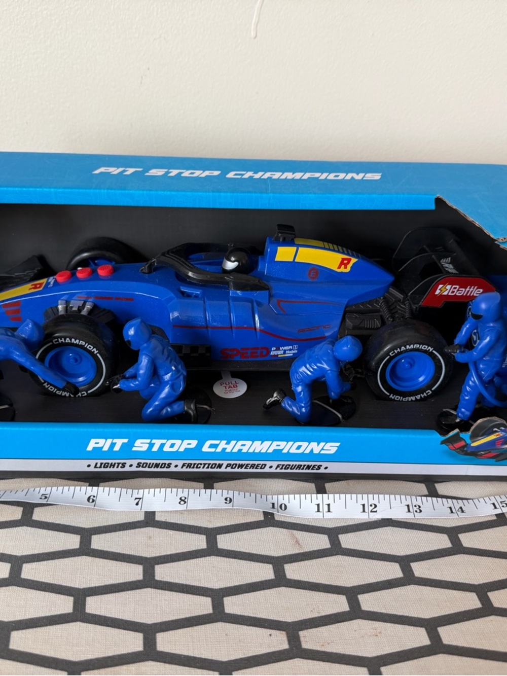 Pit Stop Champions Blue Racing Car Playset with Pit Crew Rugged Racers